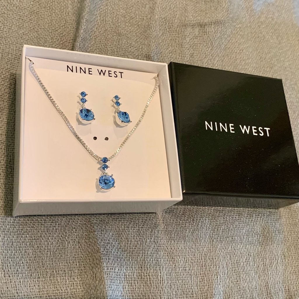 Nwt Nine West Jewelry Set 7$